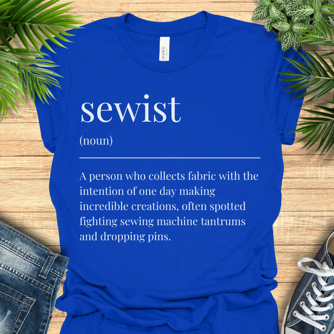 Funny t-shirt for people that sew, with a dictionary-style definition of ‘sewist'. Ideal gift for sewing and quilting fans.
